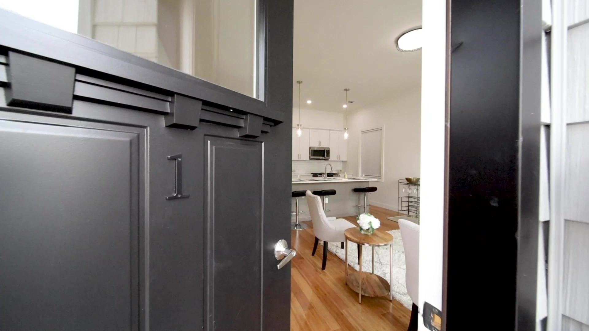 69 Charles Street — image 3