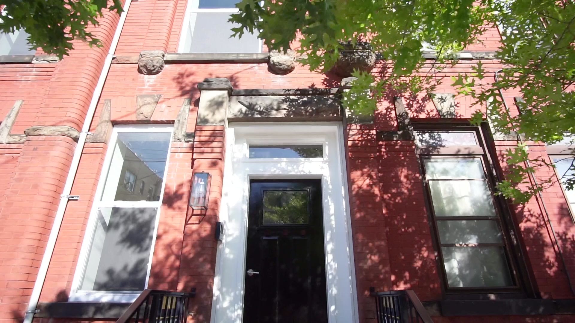 966 Summit Avenue — image 4